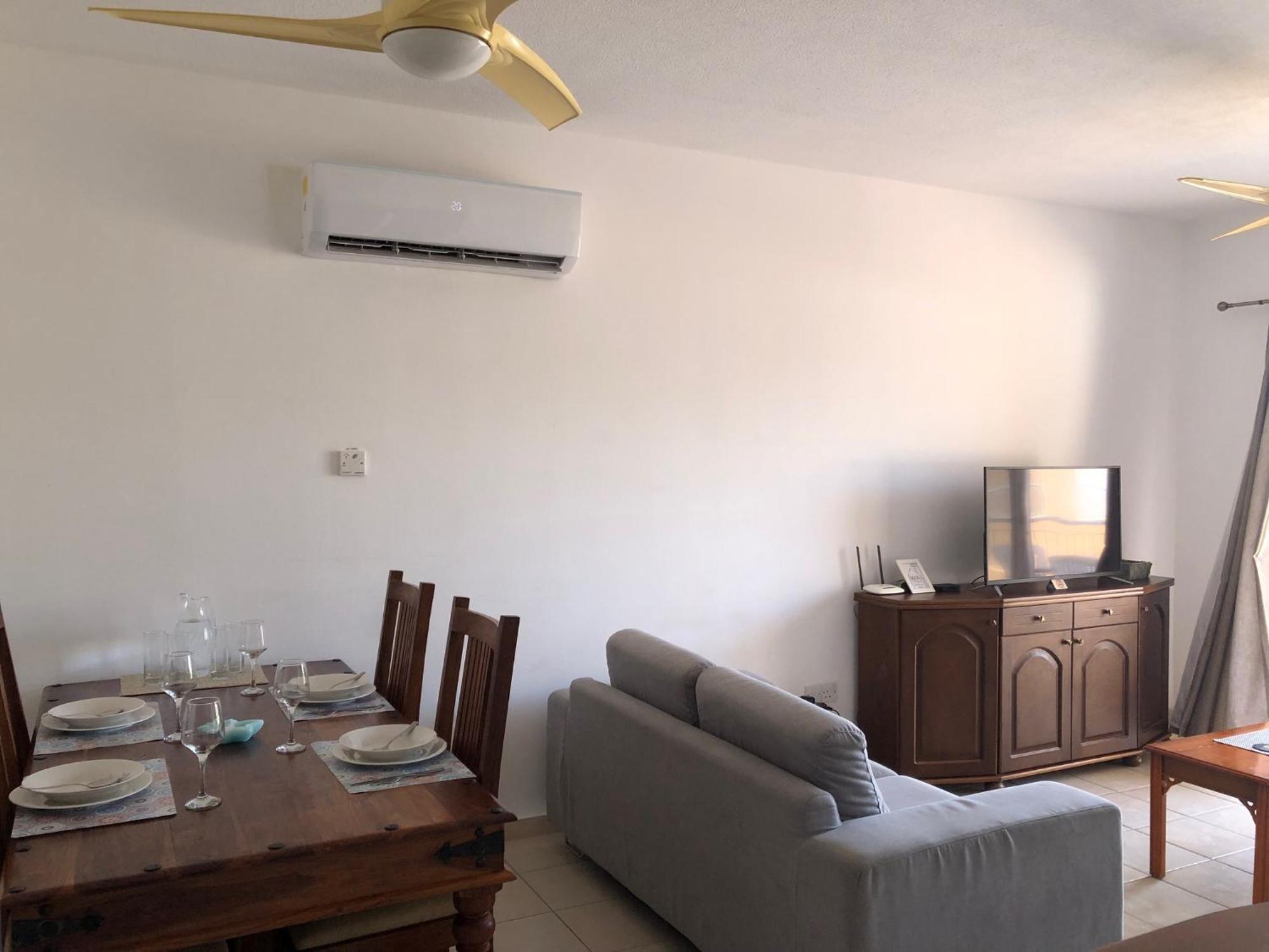 Kings Palace - Stylish 2 Bed Apartment With Sea Views Πάφος Εξωτερικό φωτογραφία